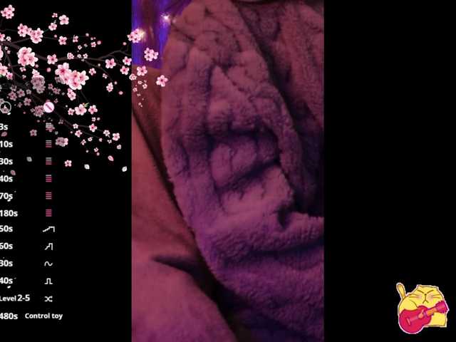 Karo1ina1 live cam on BongaCams