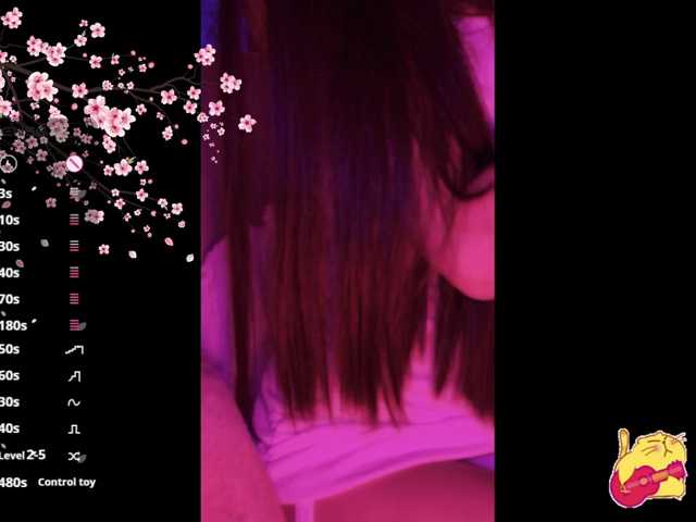 Karo1ina1 live cam on BongaCams