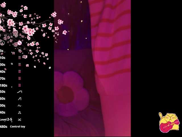 Karo1ina1 live cam on BongaCams
