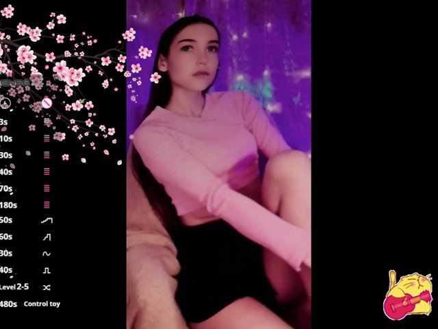 Karo1ina1, en vivo ahora en BongaCams