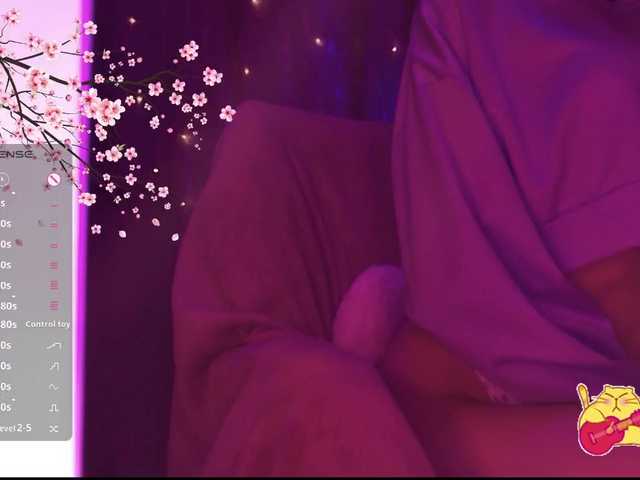 Karo1ina1 live cam on BongaCams