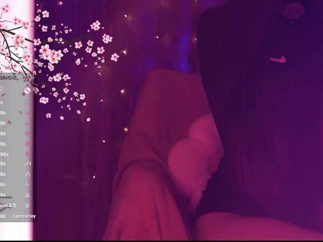 Karo1ina1 live cam on BongaCams