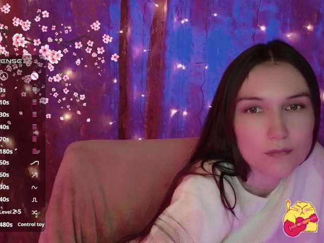 Karo1ina1 live cam on BongaCams