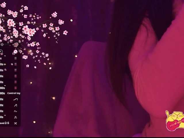 Karo1ina1 live cam on BongaCams