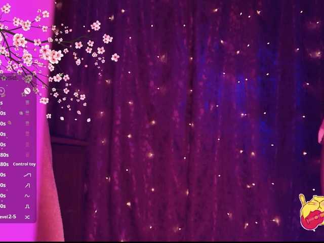 Karo1ina1 live cam on BongaCams