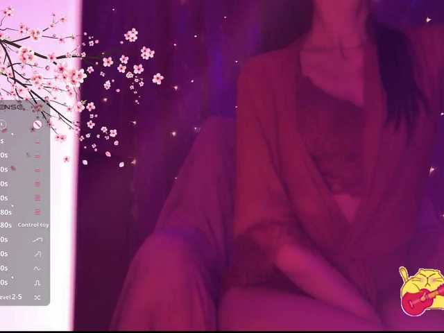 Karo1ina1 live cam on BongaCams