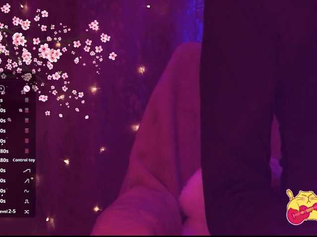 Karo1ina1 live cam on BongaCams