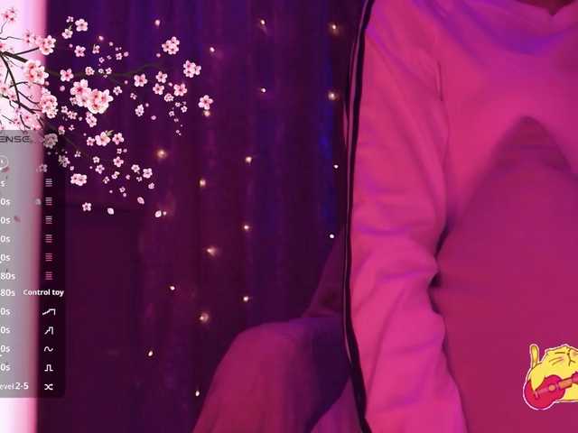 Karo1ina1 live cam on BongaCams