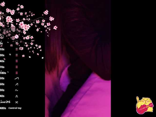 Karo1ina1 live cam on BongaCams