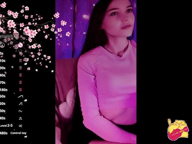 Karo1ina1, en vivo ahora en BongaCams