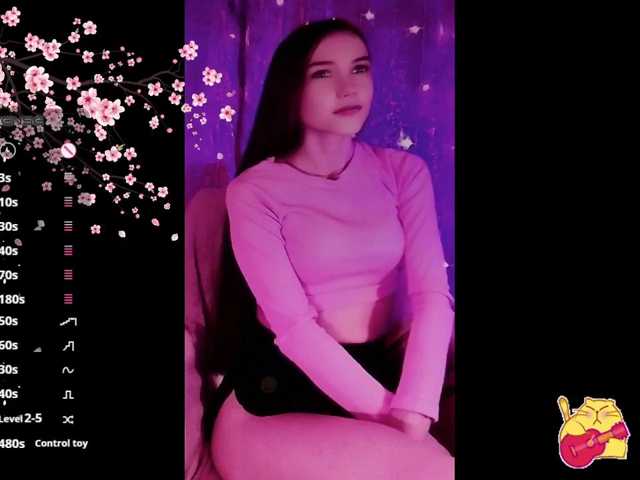 Karo1ina1 live cam on BongaCams