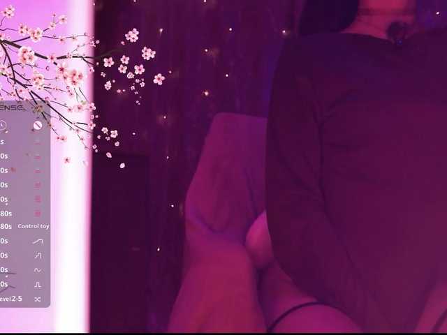 Karo1ina1 live cam on BongaCams