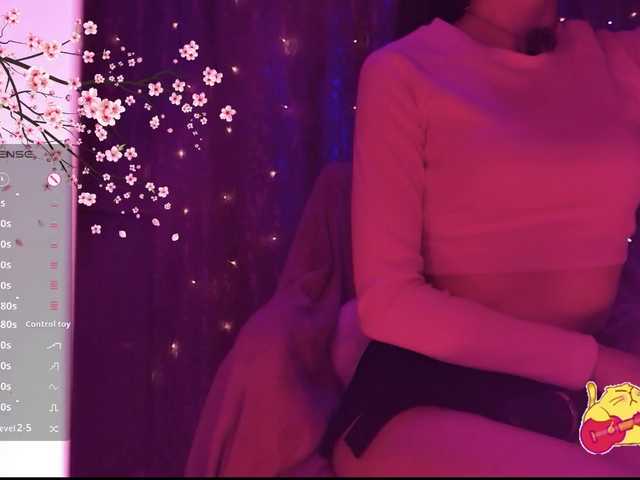 Karo1ina1 live cam on BongaCams