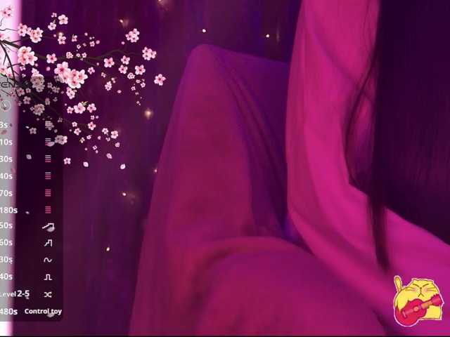 Karo1ina1 live cam on BongaCams