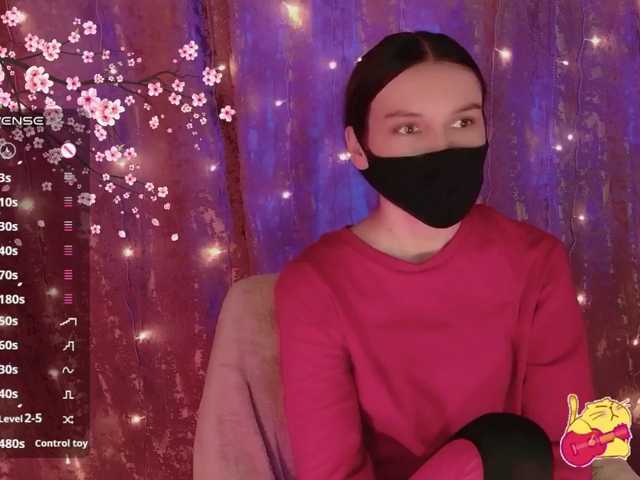 Karo1ina1 live cam on BongaCams