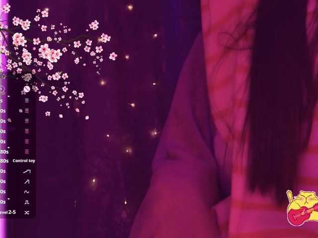 Karo1ina1 live cam on BongaCams