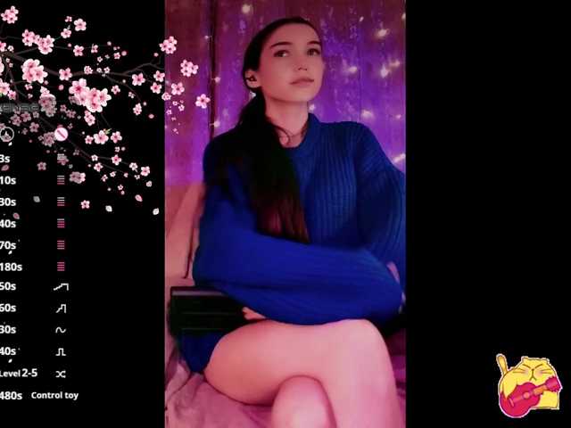 Karo1ina1 live cam on BongaCams