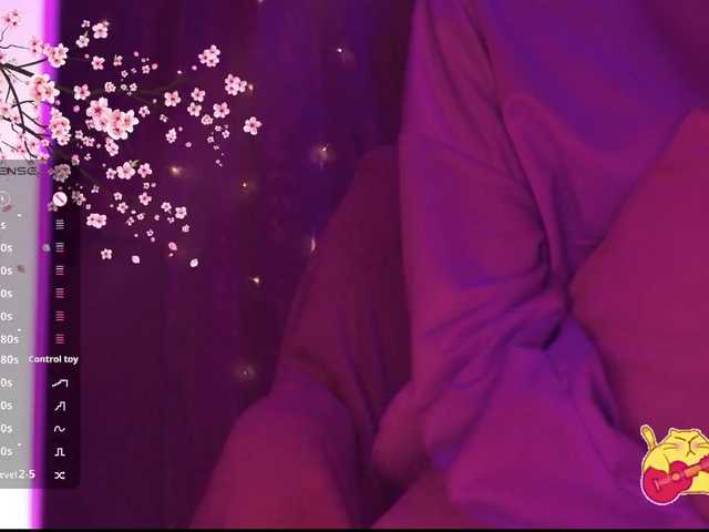Karo1ina1 live cam on BongaCams