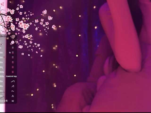 Karo1ina1 live cam on BongaCams