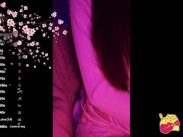 Karo1ina1, en directo ahora en BongaCams