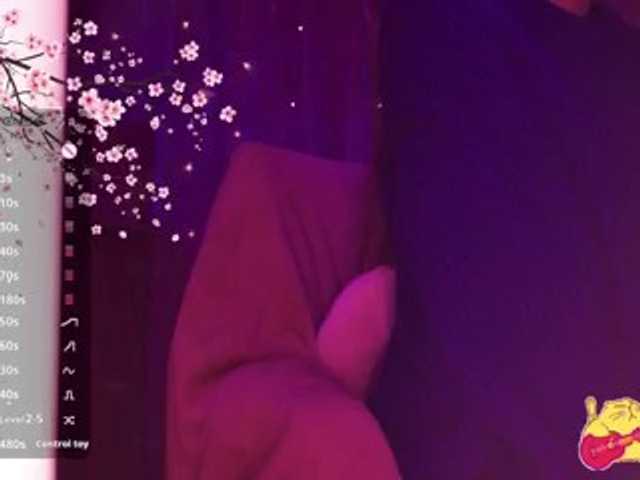 Karo1ina1 live cam on BongaCams