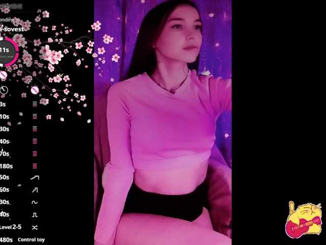 Karo1ina1 live cam on BongaCams
