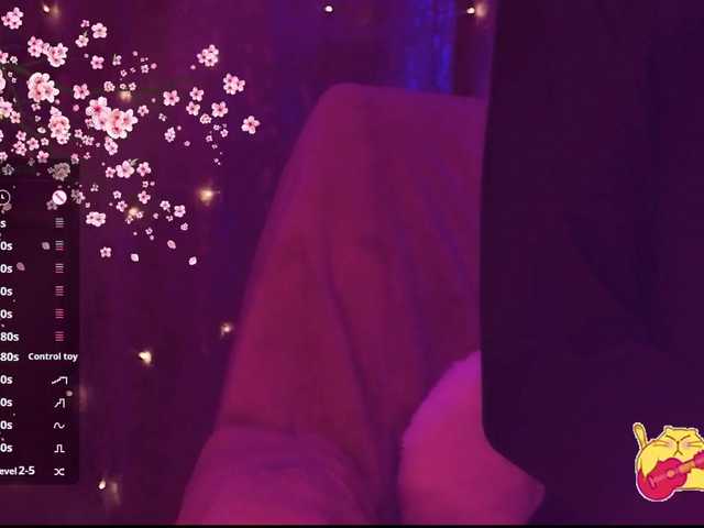 Karo1ina1 live cam on BongaCams