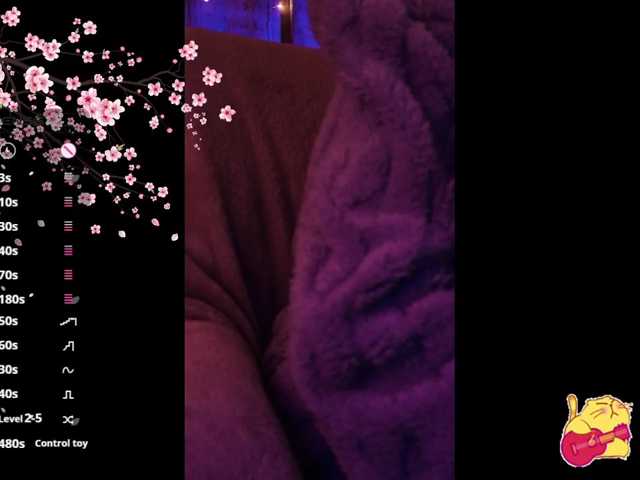 Karo1ina1 live cam on BongaCams