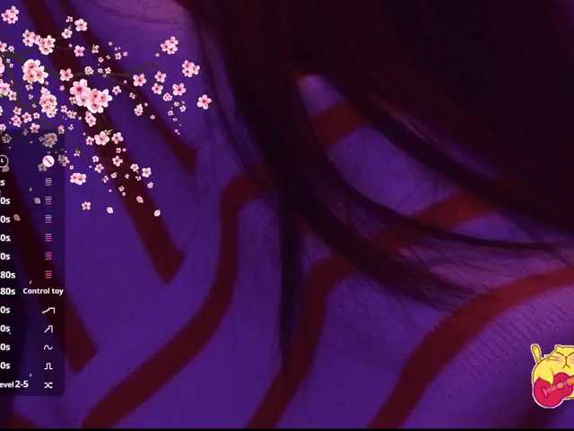 Karo1ina1 live cam on BongaCams
