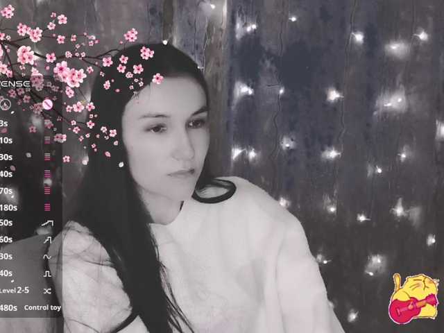 Karo1ina1 live cam on BongaCams
