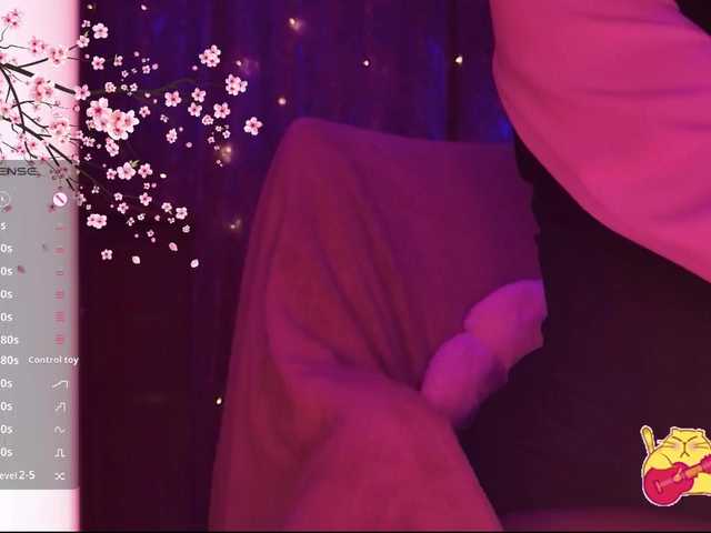 Karo1ina1 live cam on BongaCams