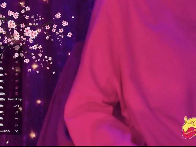 Karo1ina1 live cam on BongaCams