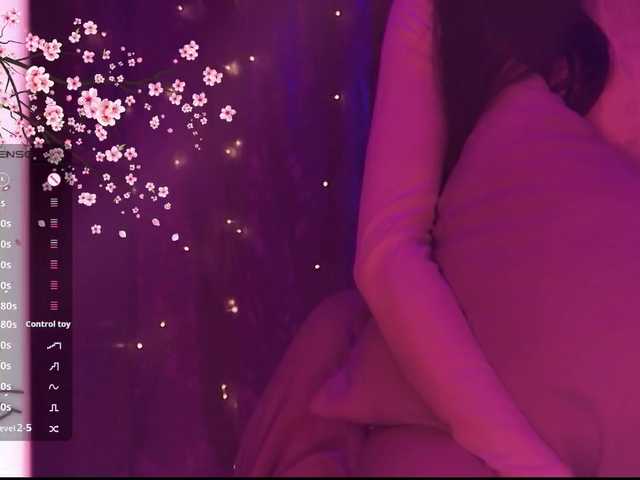 Karo1ina1 live cam on BongaCams