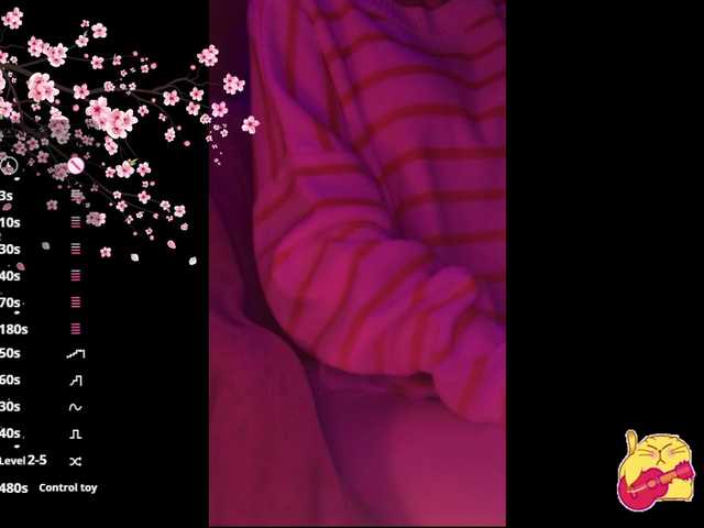 Karo1ina1 live cam on BongaCams