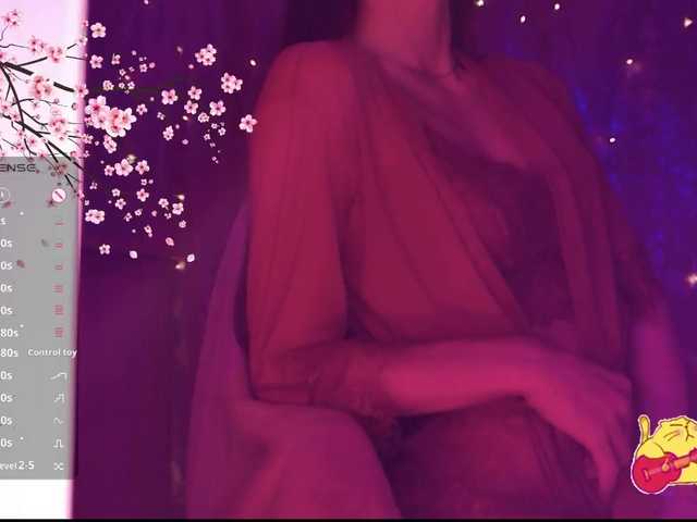 Karo1ina1 live cam on BongaCams