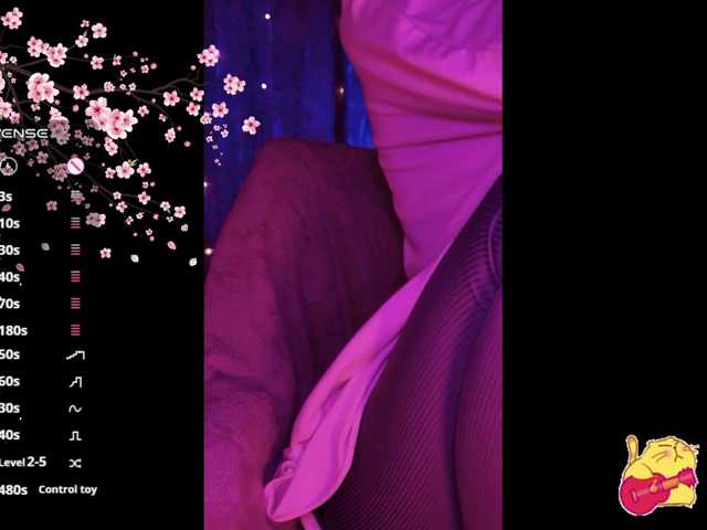 Karo1ina1 live cam on BongaCams