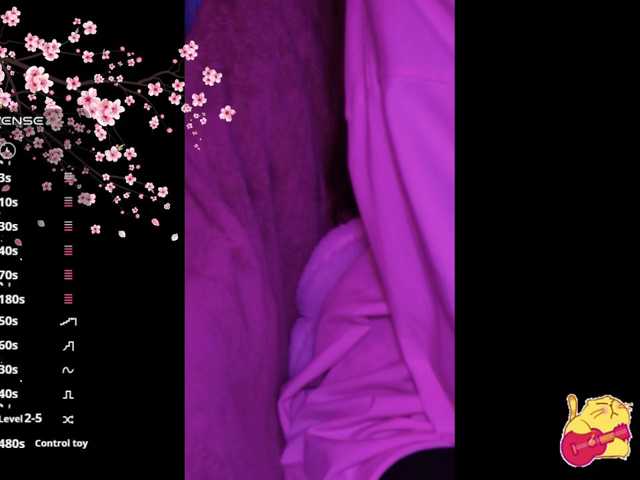 Karo1ina1 live cam on BongaCams