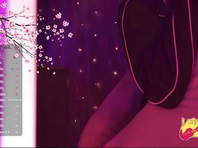Karo1ina1 live cam on BongaCams