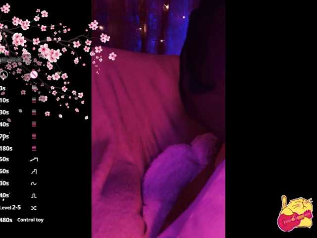 Karo1ina1 live cam on BongaCams