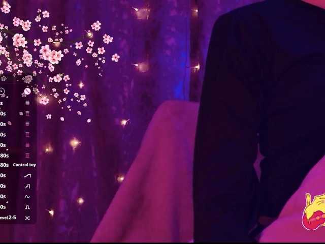 Karo1ina1 live cam on BongaCams