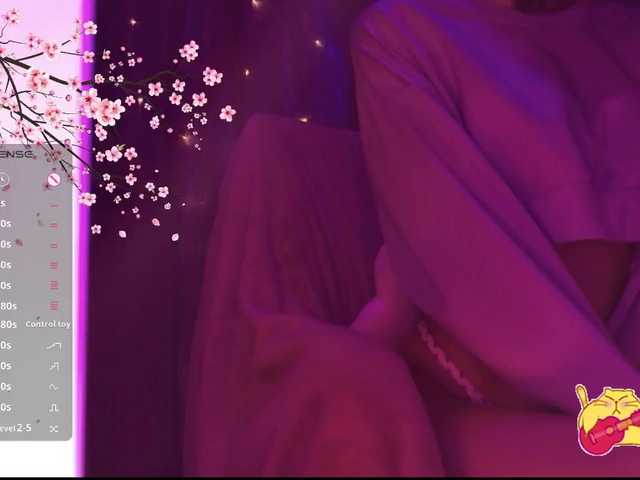 Karo1ina1 live cam on BongaCams