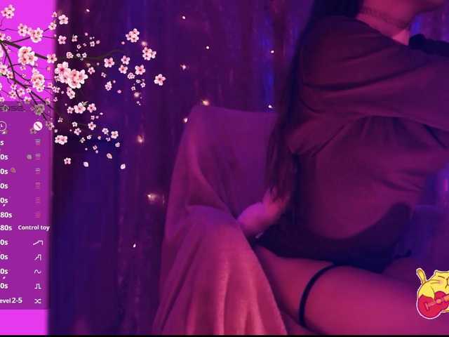 Karo1ina1 live cam on BongaCams
