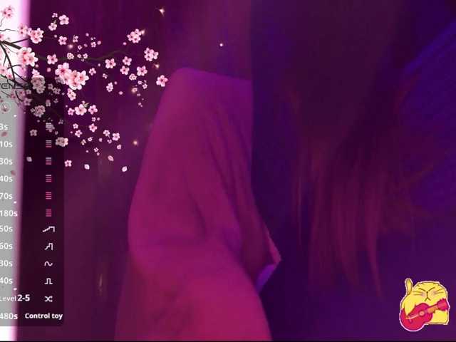 Karo1ina1 live cam on BongaCams