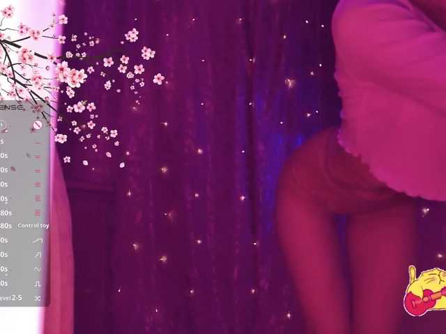 Karo1ina1 live cam on BongaCams