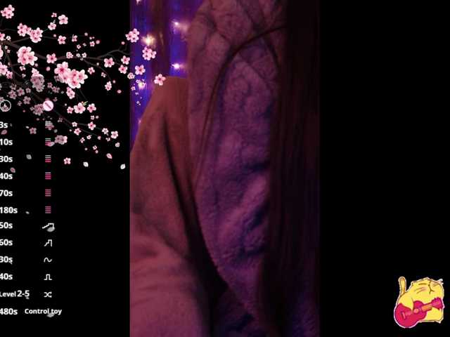 Karo1ina1 live cam on BongaCams