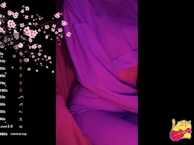 Karo1ina1 live cam on BongaCams