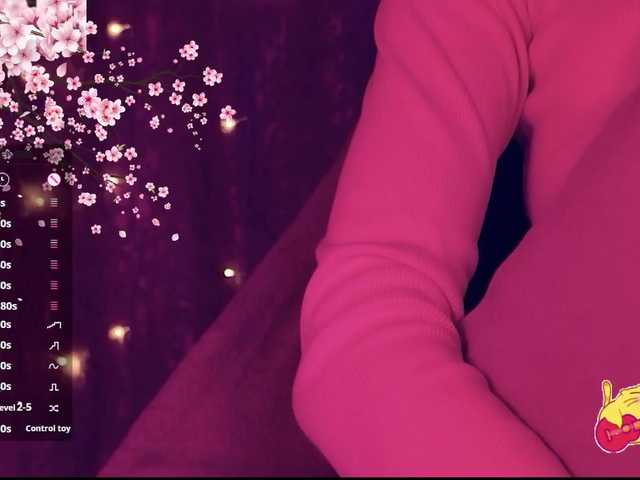 Karo1ina1 live cam on BongaCams