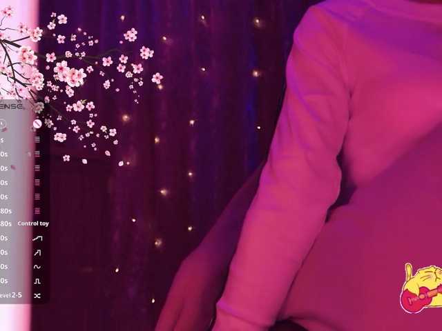 Karo1ina1 live cam on BongaCams