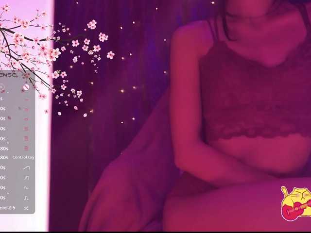 Karo1ina1 live cam on BongaCams