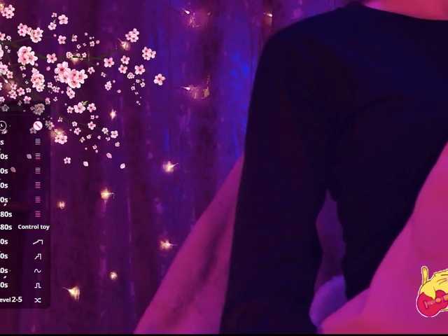 Karo1ina1 live cam on BongaCams
